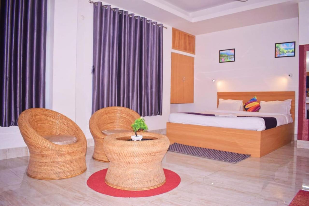 Hotel Mirana Γουβαχάτι Εξωτερικό φωτογραφία